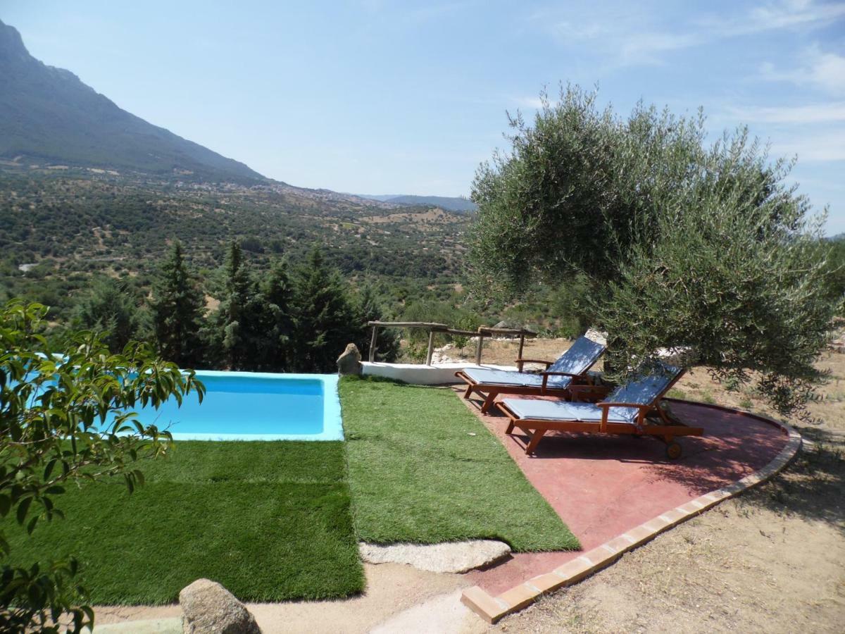 Villa L'Oleandro Oliena Ngoại thất bức ảnh