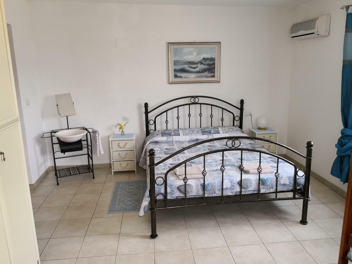 Villa L'Oleandro Oliena Ngoại thất bức ảnh
