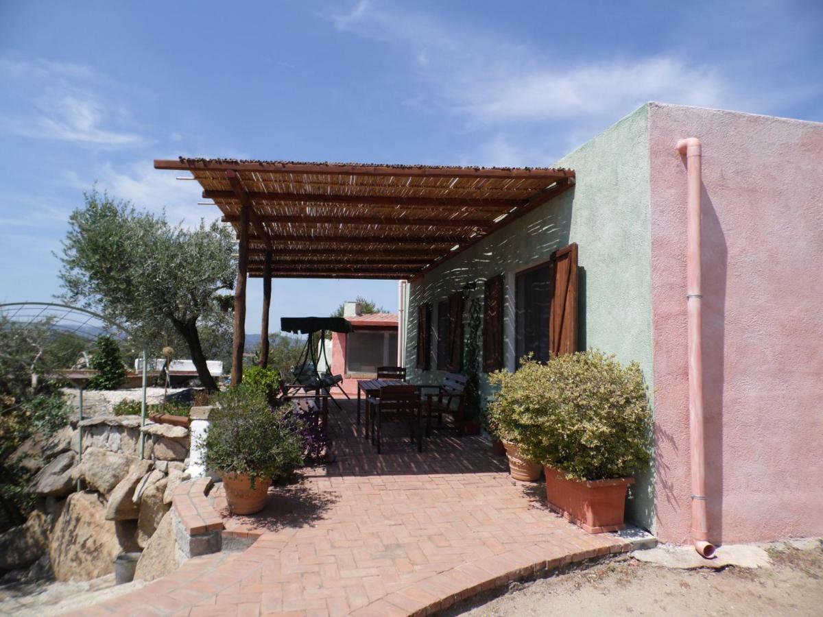 Villa L'Oleandro Oliena Ngoại thất bức ảnh