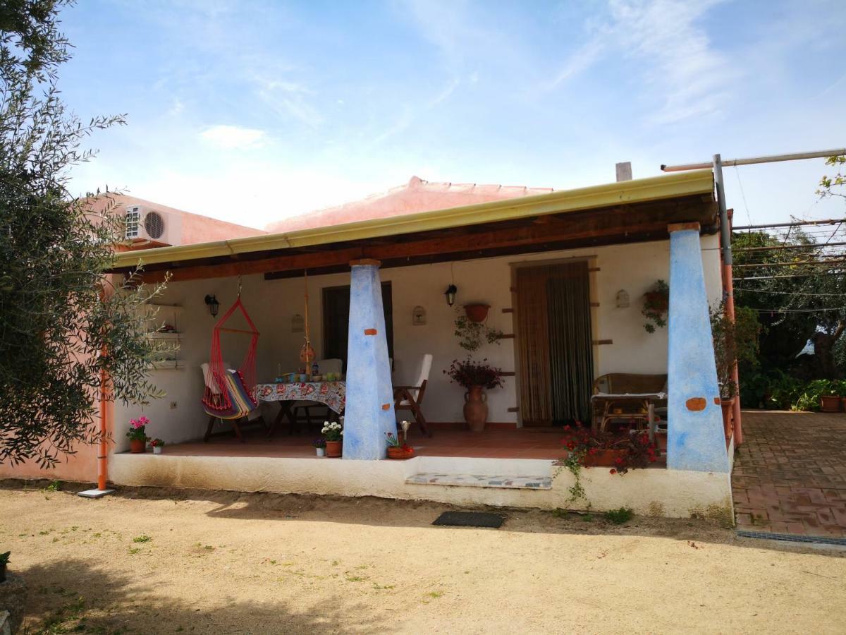Villa L'Oleandro Oliena Ngoại thất bức ảnh