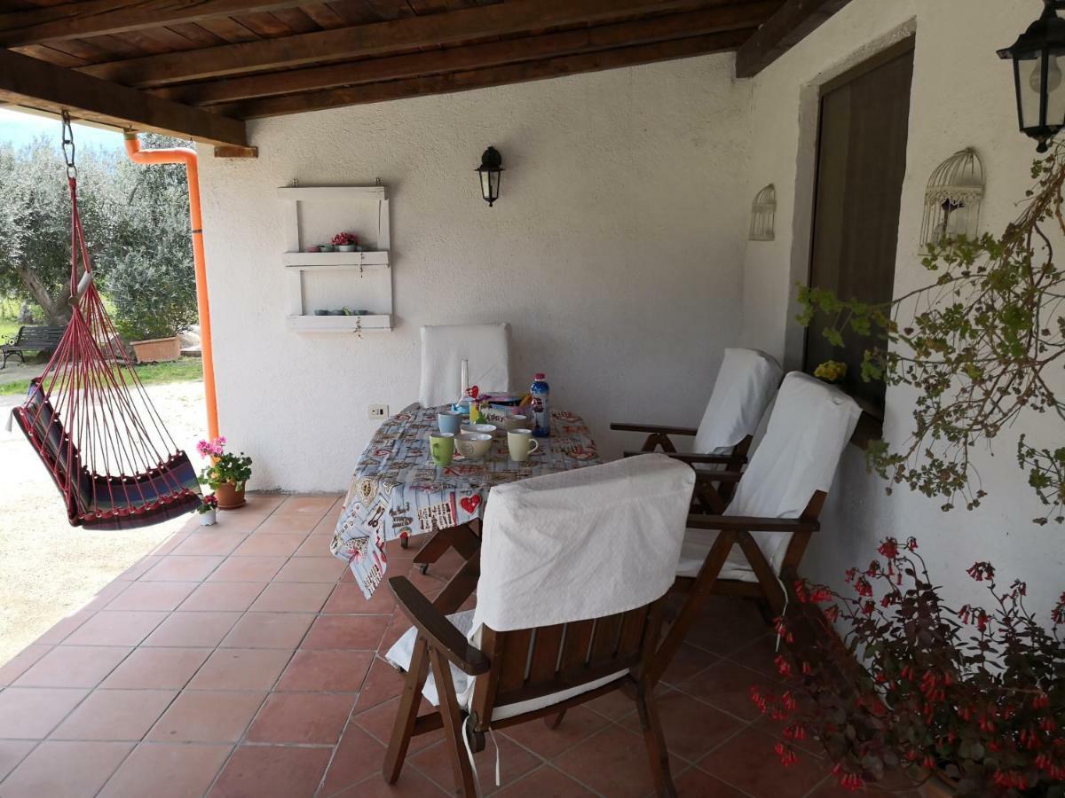Villa L'Oleandro Oliena Ngoại thất bức ảnh